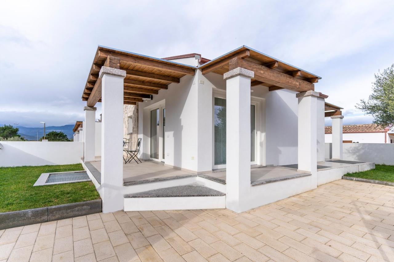 Villa Elena - Affitti Brevi Italia Àrbatax Exterior photo